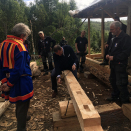 29. august: Kronprinsregenten er til stede når avslutningen av prosjektet for registrering av fredede samiske bygg ble markert på Gállogieddi i Evenes. Foto: Marianne Hagen, Det kongelige hoff.